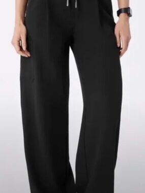 FIGS Black Wide-Leg High Waisted Shelby Scrub Pants